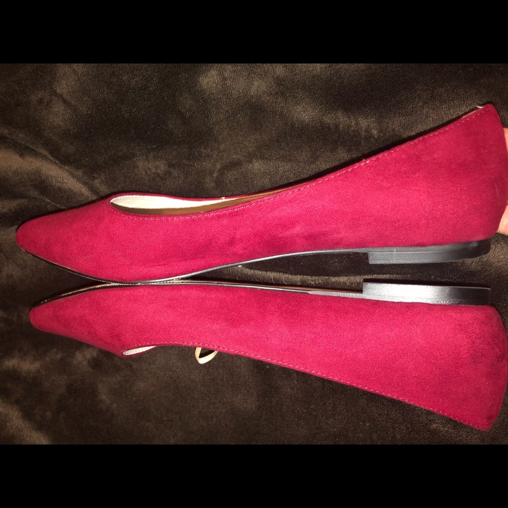 Red suede flats - Picture 2 of 4